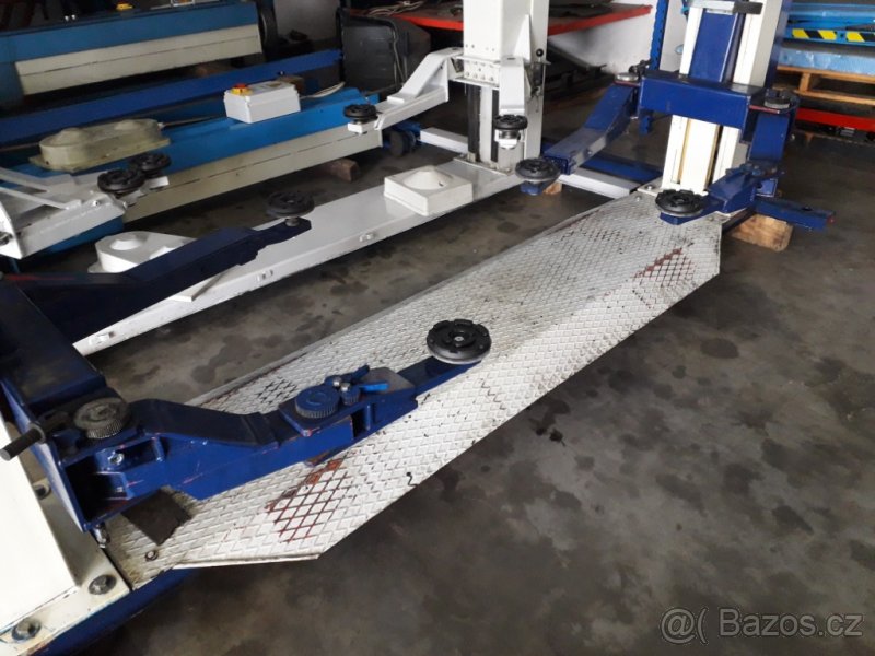 Dvousloupový zvedák OMCN 199/C - XR - 3