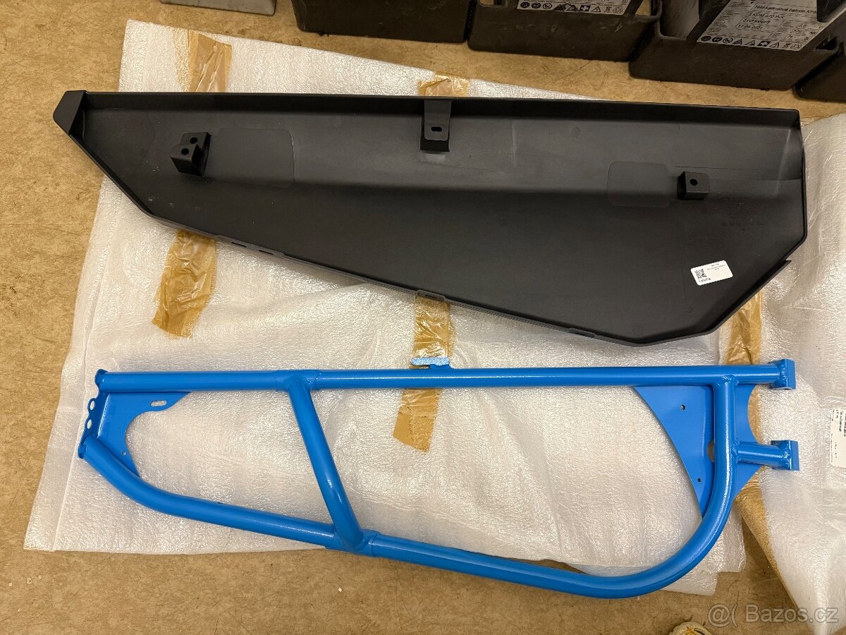 CAN AM Maverick X3 Turbo RC - pravé dveře - 3