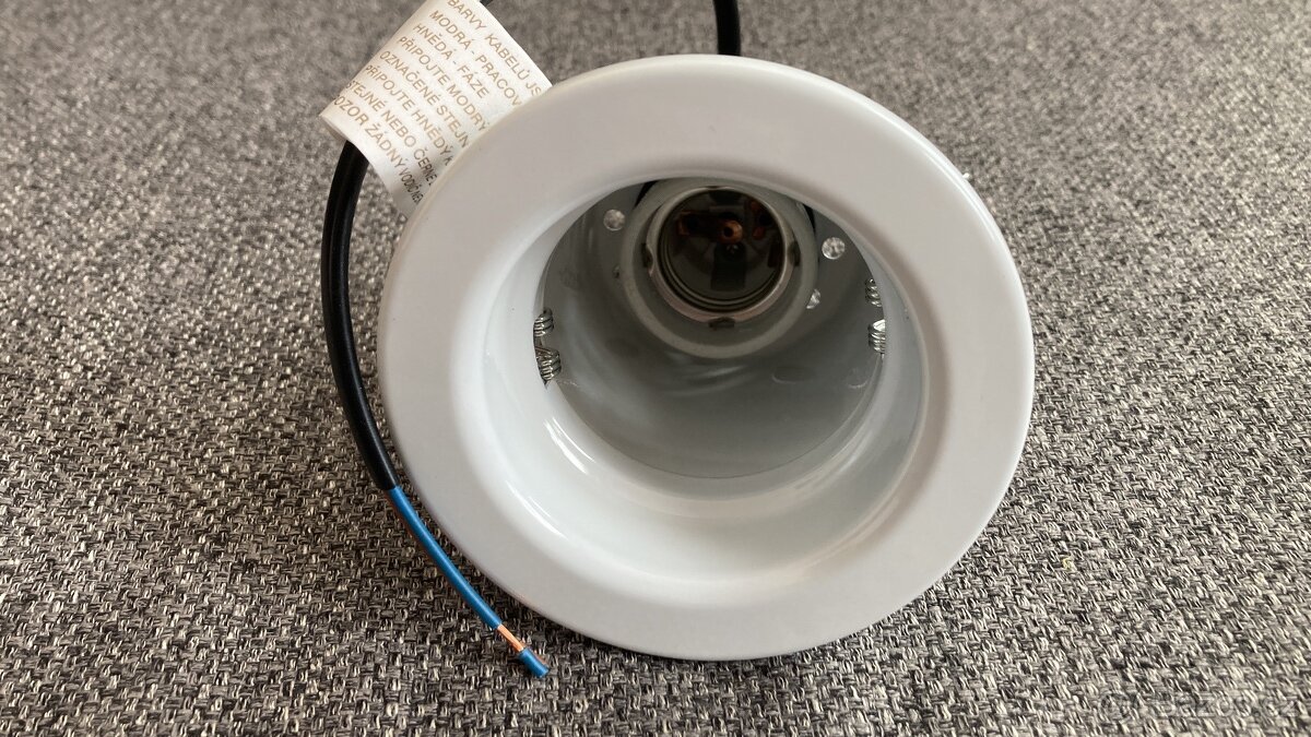 Prodám 3 podhledová světla na závit E27 - 3