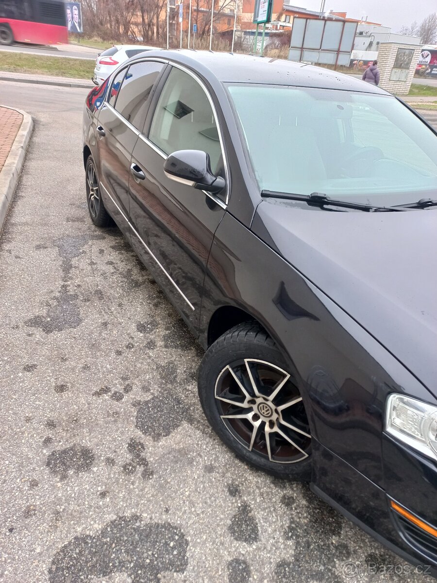 Volkswagen Pasat sedan 1.9 TDI 77 KW - 3