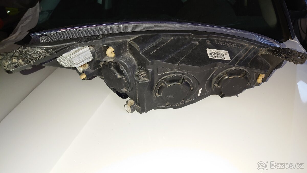 Ford Focus Levé světlo - 3