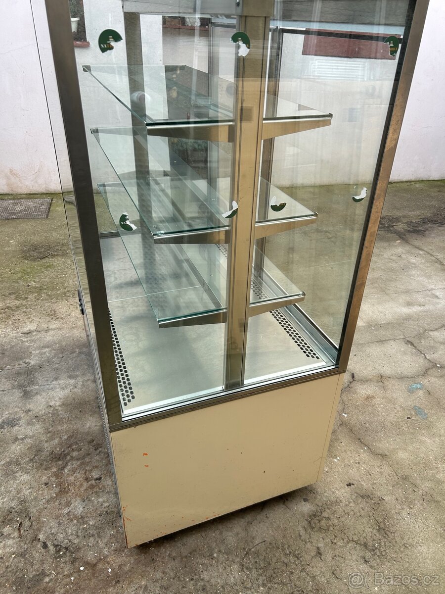 Chladicí vitrína - 3