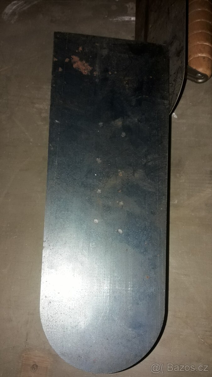 RETRO PŮLKULATÉ HLADÍTKO - 3