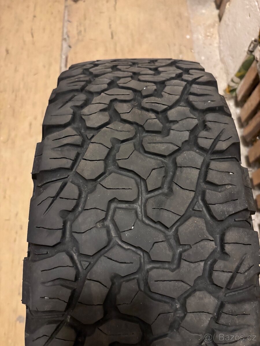 BFGoodrich 255/70 R16 - 3
