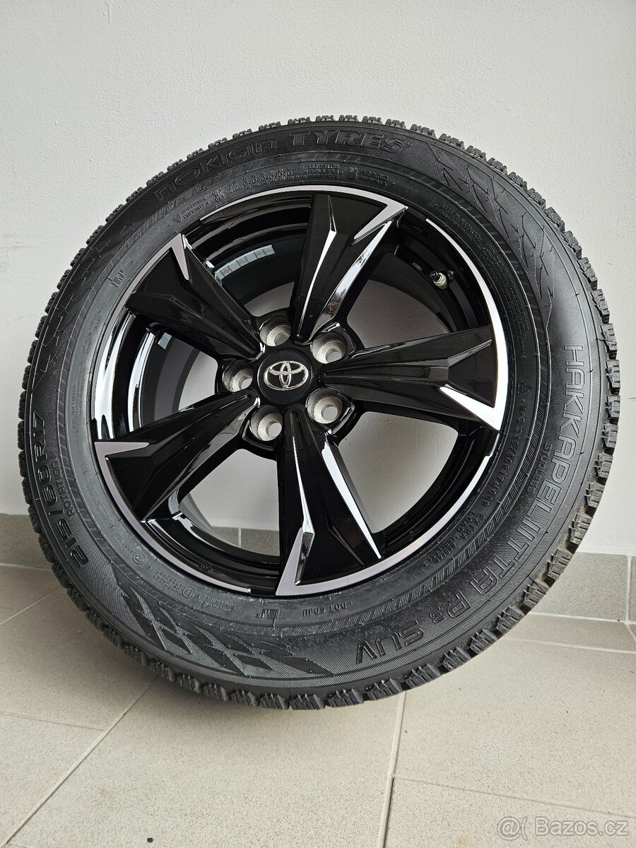 Orig. Toyota 5x114 _ Zimní 215/60/17 - Nové -