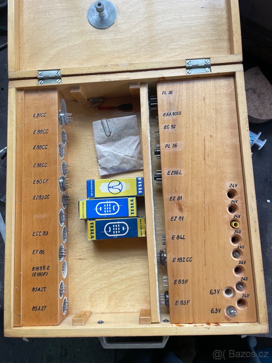 Zbírka elektronek - 3