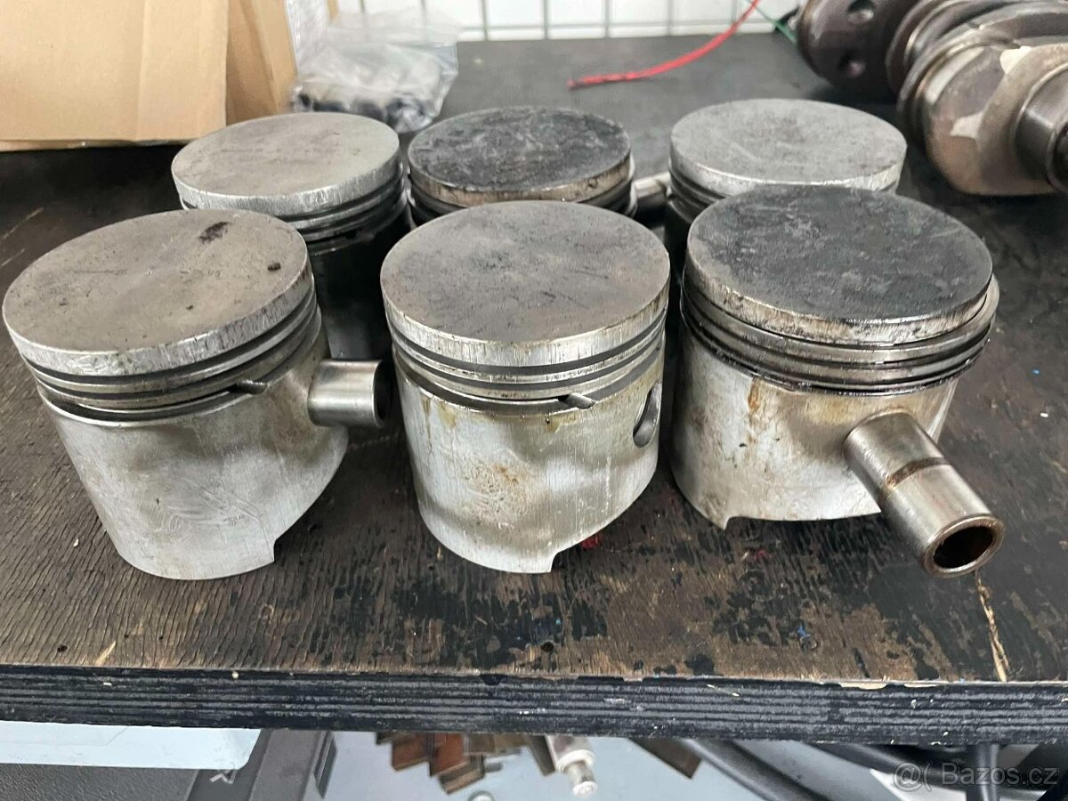 VW Brouk - písty motor 30HP - 3