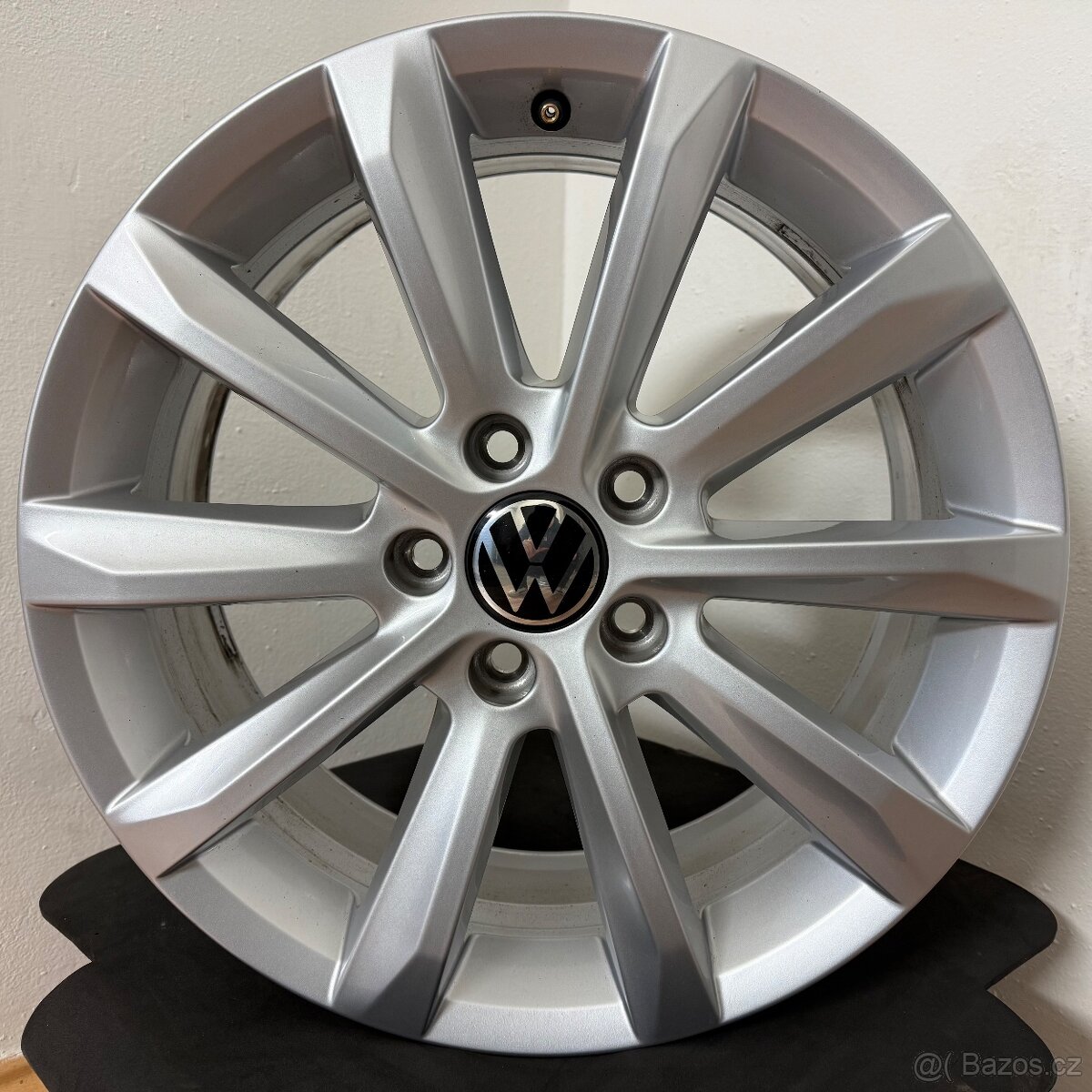 NOVÁ VW PASSAT B8 5x112 R17 ET41 6,5Jx17 57,1mm - 3