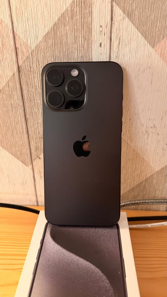 iPhone 15 Pro Max 512GB - ZDARMA KRYT a SKLO, ORIG BALENÍ - 3