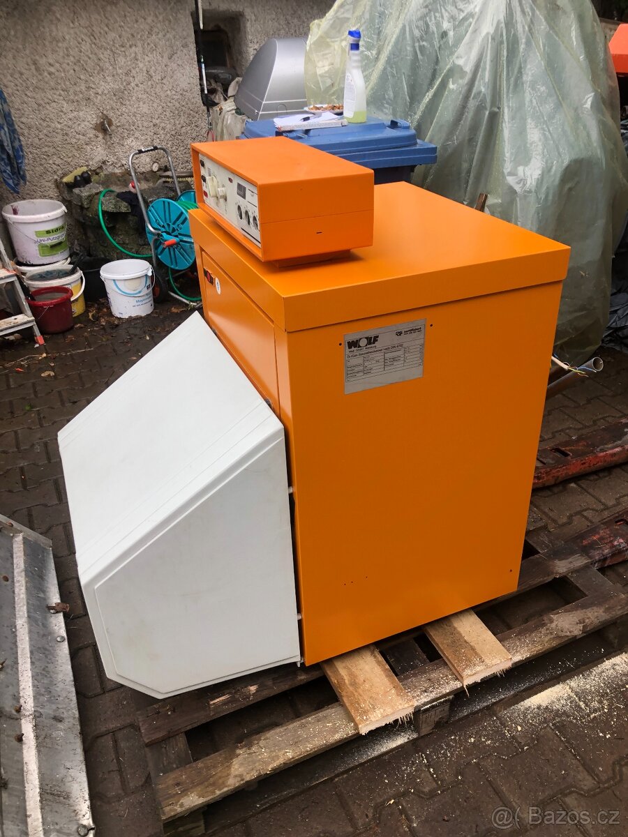 Prodám litinový kotel na olej 15-22 Kw - 3