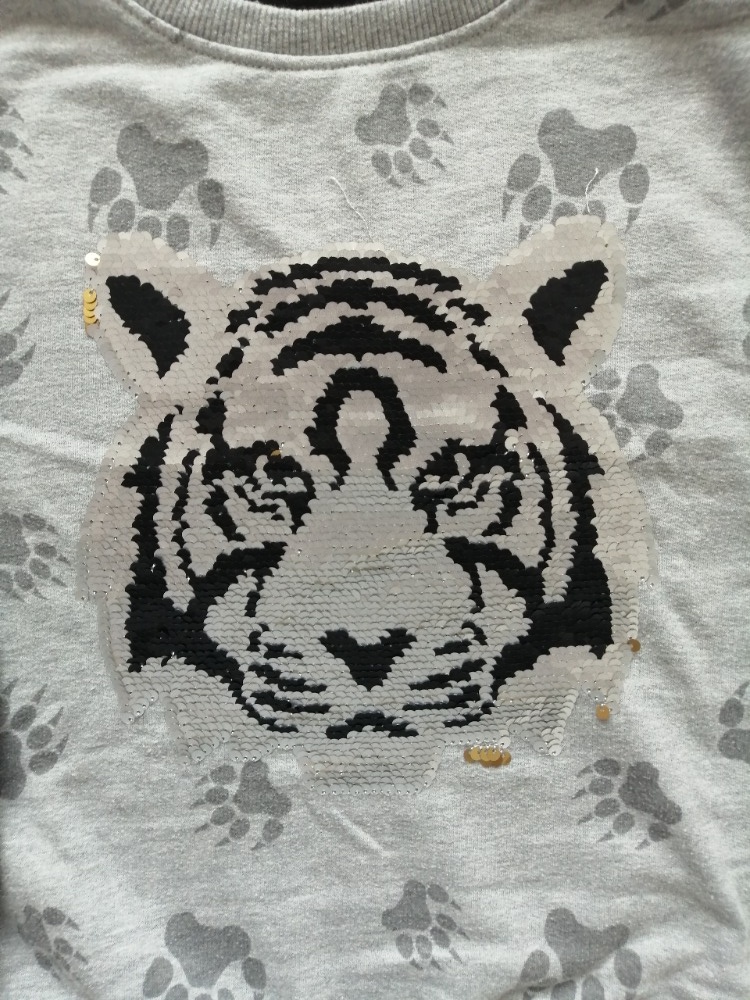 Chlapecká mikina s flitry vel.122/128 - 3