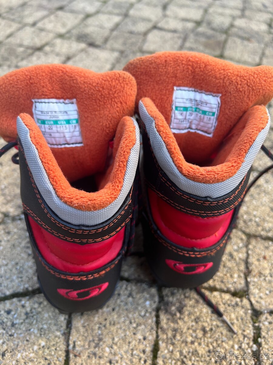 Prodám dětské běžecké boty Salomon vel. 29EU - 3