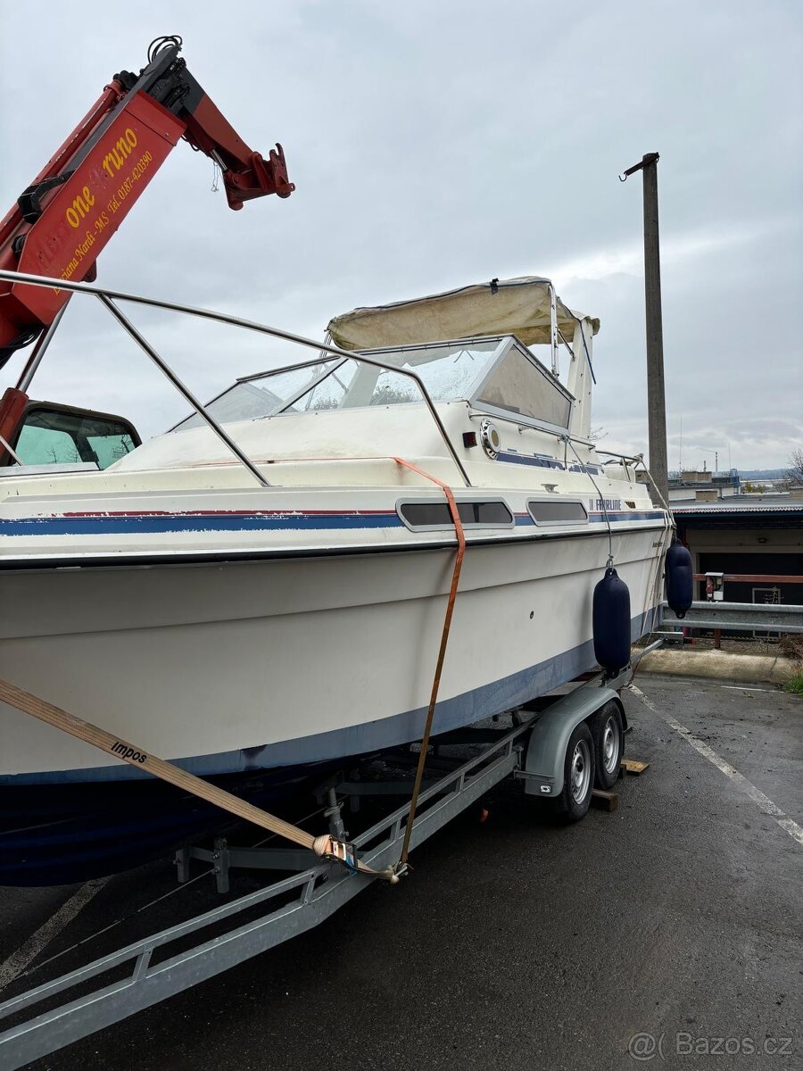 Motorová loď Fairline 24 Carrera, 2 x Volvo Penta motor - 3