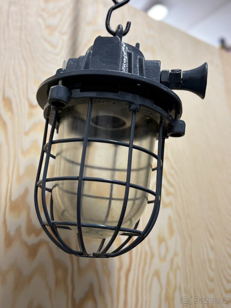 Industriální svítidlo Č3. - 3