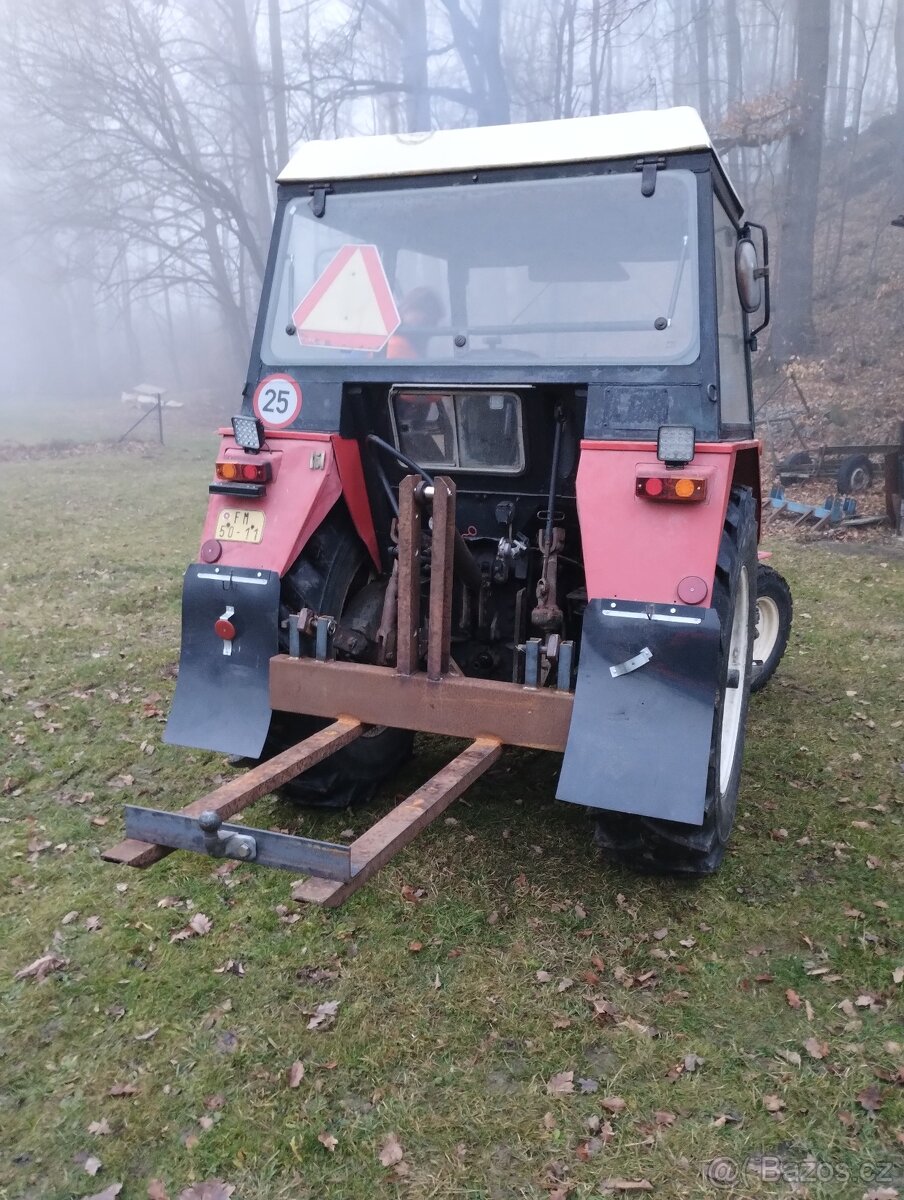 Vidle VZV traktor paletizační paletovací - 3