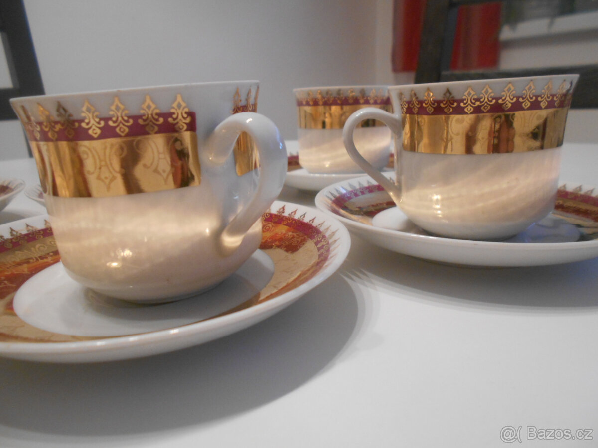 SKLO, PORCELÁN VŠE DOHROMADY - 3