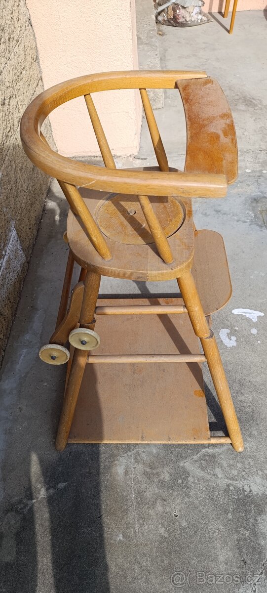 Dětská jídelní stolička - 3