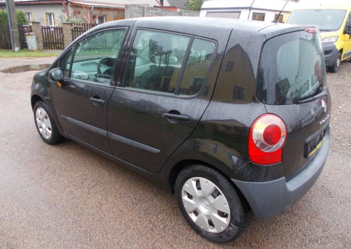 Renault Modus 1,6 benzín manuál 65 kw - 3