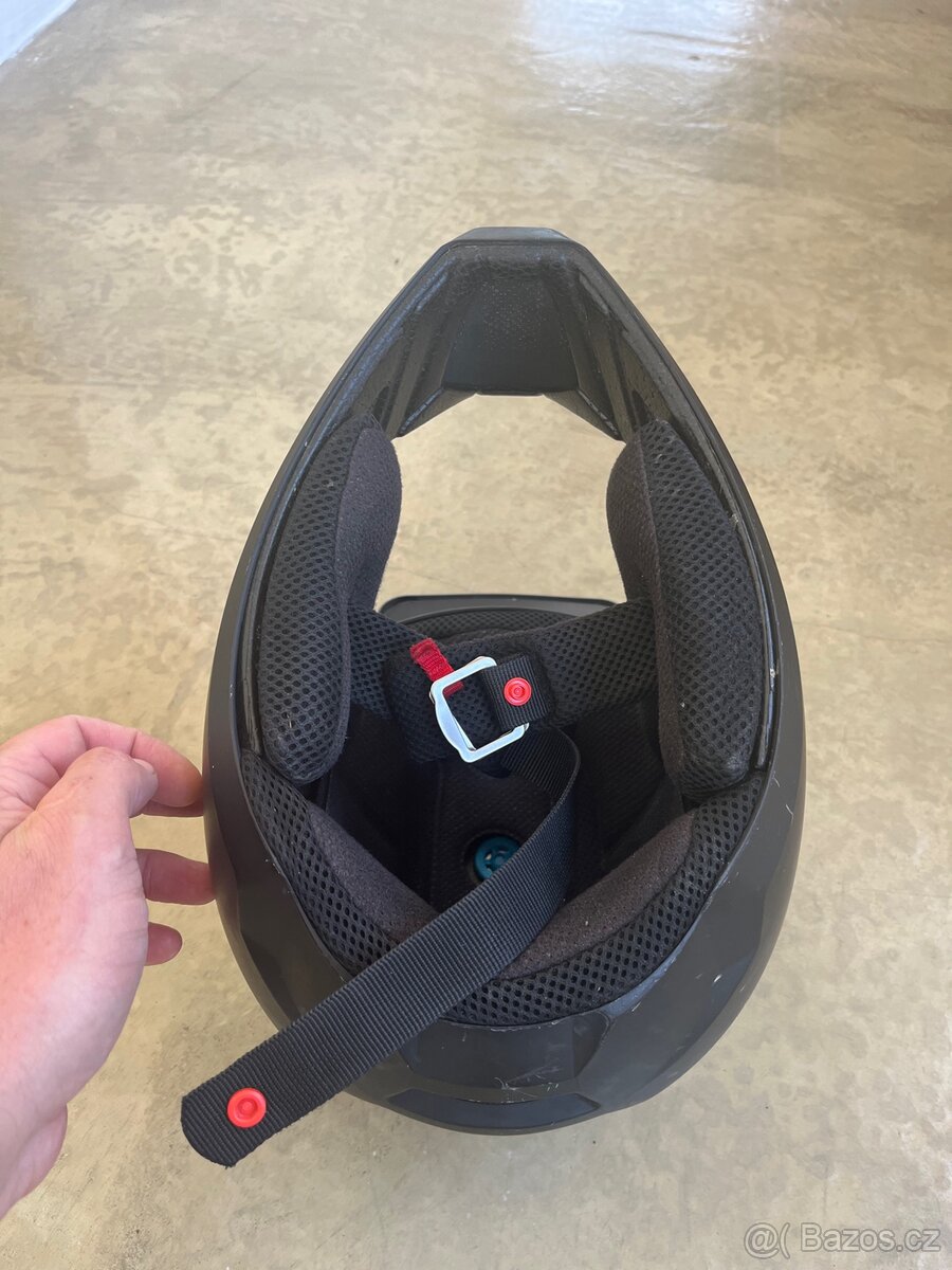 Leatt Gravity DH 1.0 helma vel. S - 3