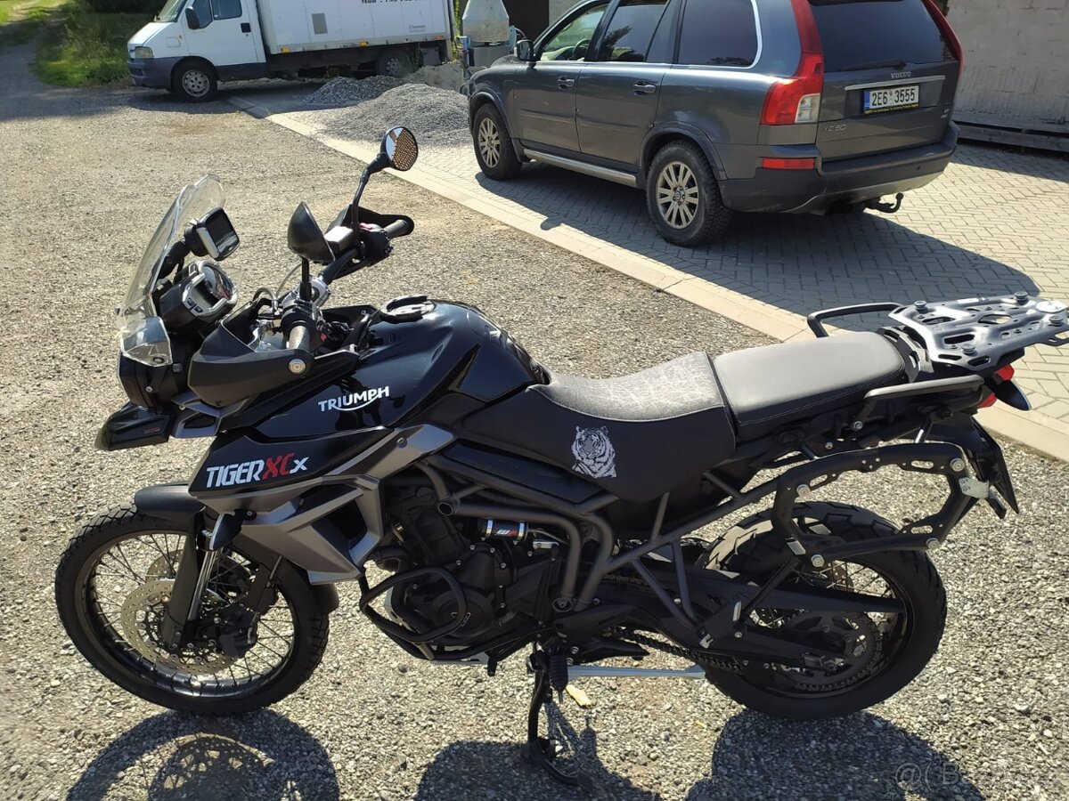 Triumph Tiger 800