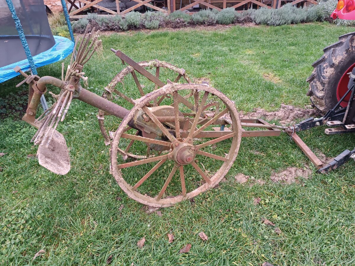 Vyorávač brambor čert - 3