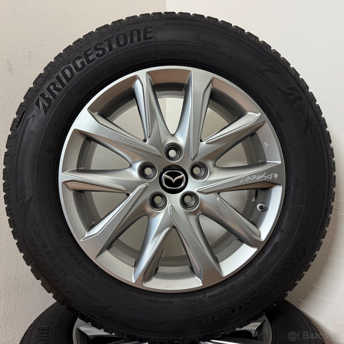 KIA SPORTAGE V 5x114,3 R19 ET49,5+ZIMNÍ 235/50R19 8/6mm - 3