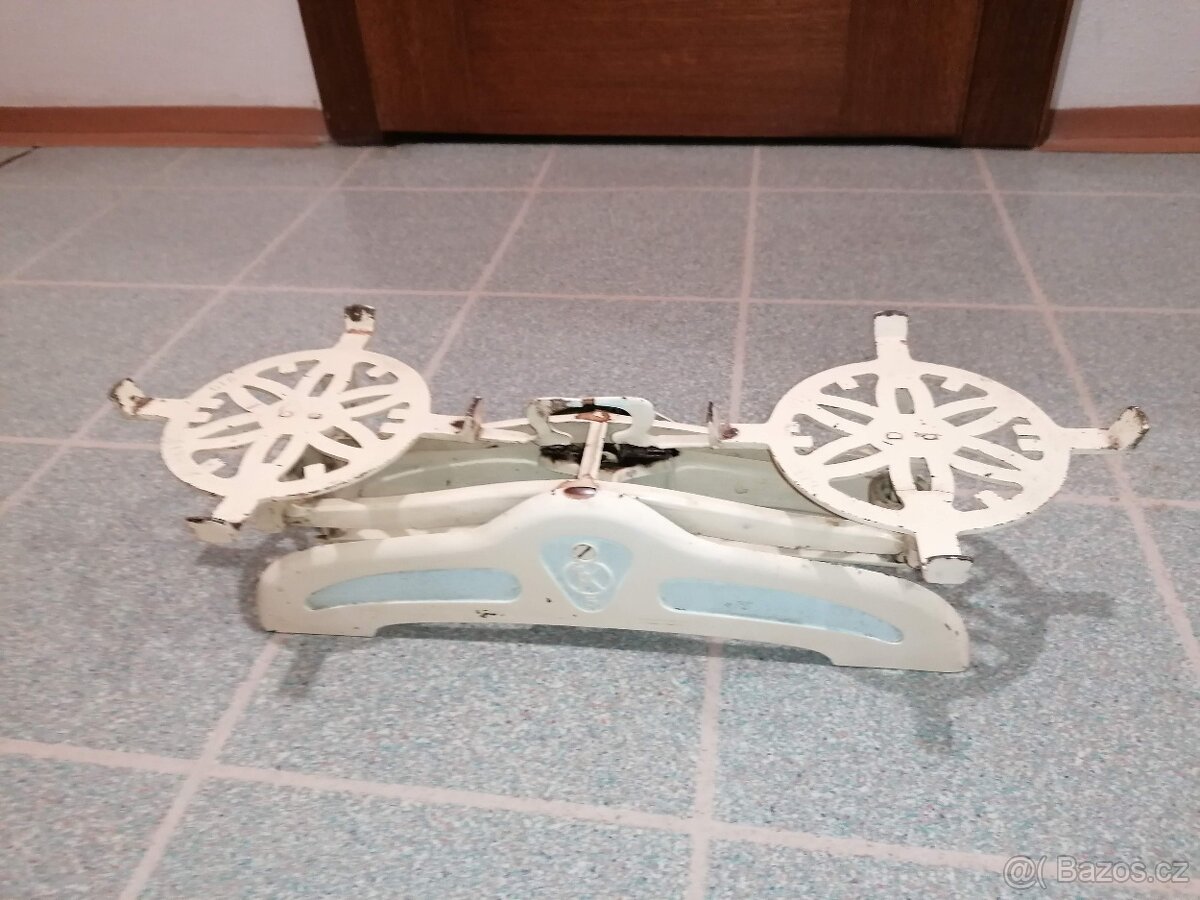 Starožitná kuchyňská váha + kompletní sada závaží - 3