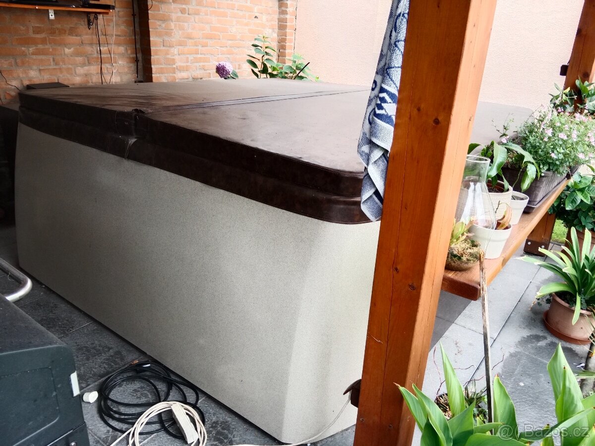 Vířivka Caretta - 3