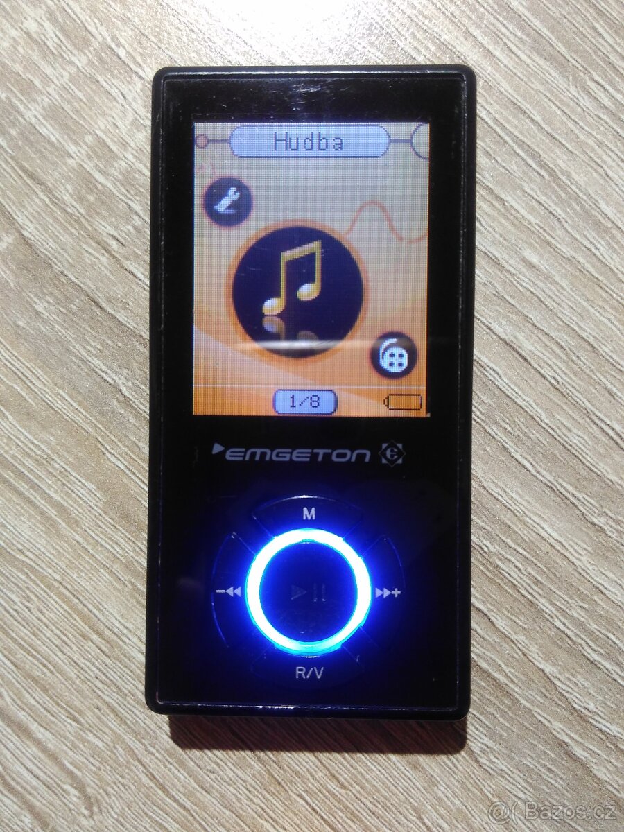 MP3 přehrávač Emgeton E4i Cult včetně USB kabelu - 3