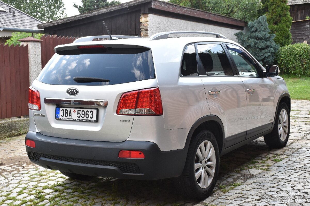 Kia Sorento 2.2 CRDI 145kw automat 4x2 7míst 2013 - 3
