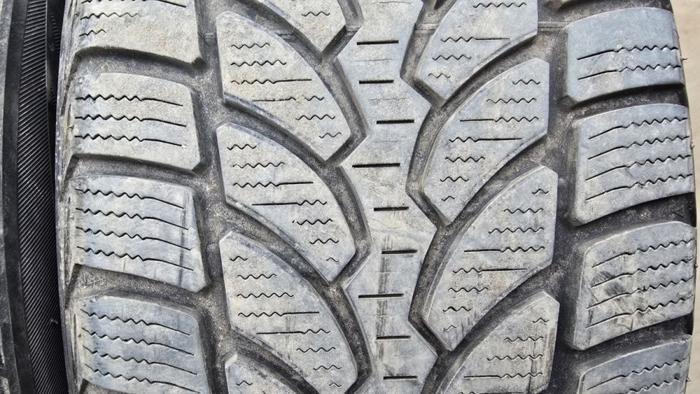 Zimní pneu 225/50/17 Bridgestone - 3