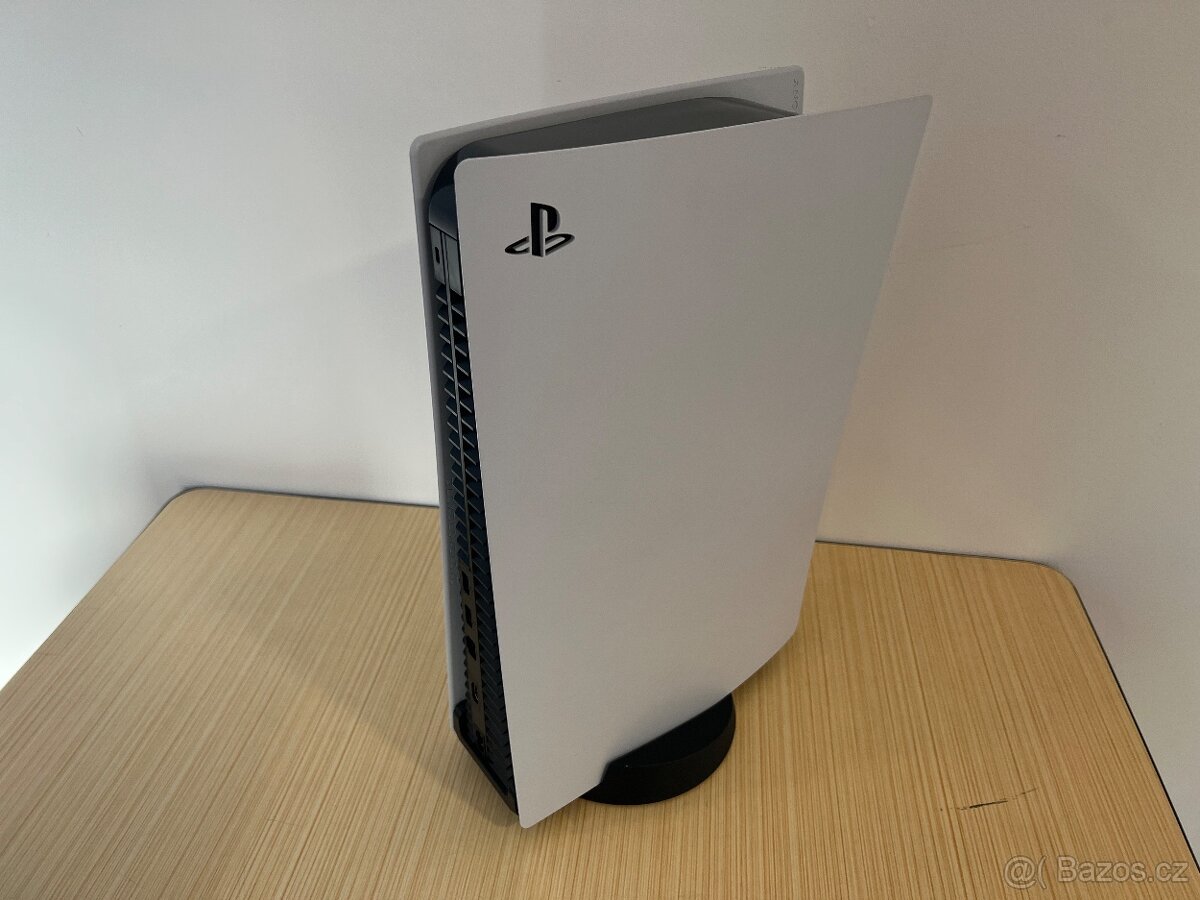 PlayStation 5 s mechanikou - 3