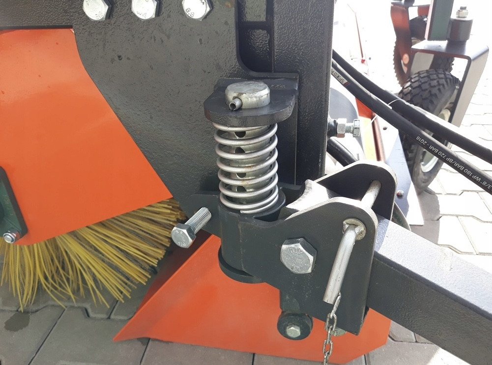 Zametací stroj na silnice - 3