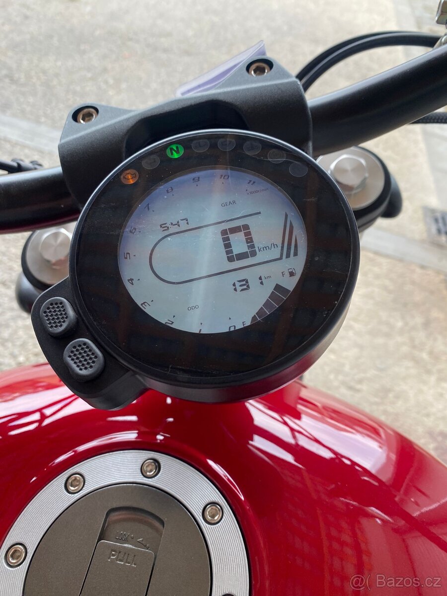 BENDA - RK- V 125 C - ČERVENÁ - Předváděcí motocykl - 3