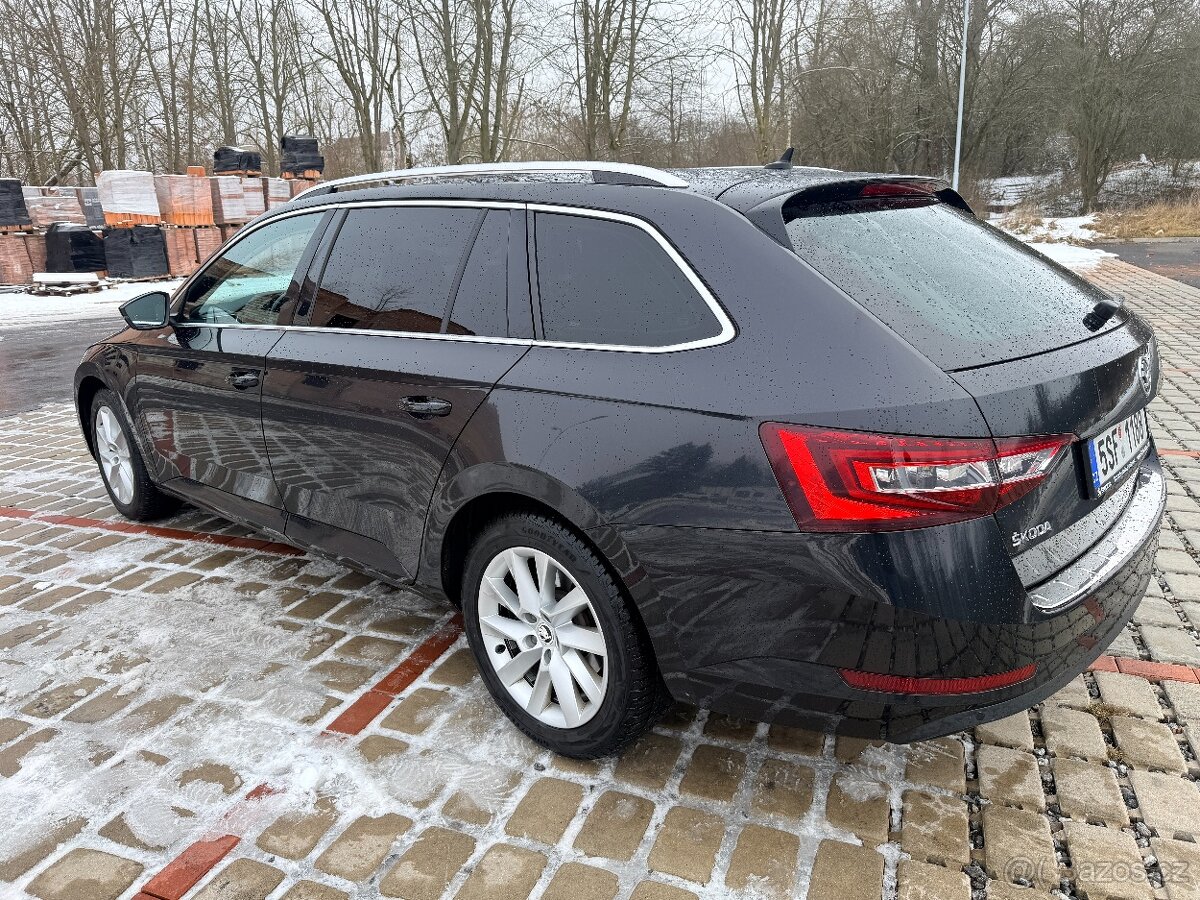 Škoda Superb kombi 8/2018 DGS kůže - 3