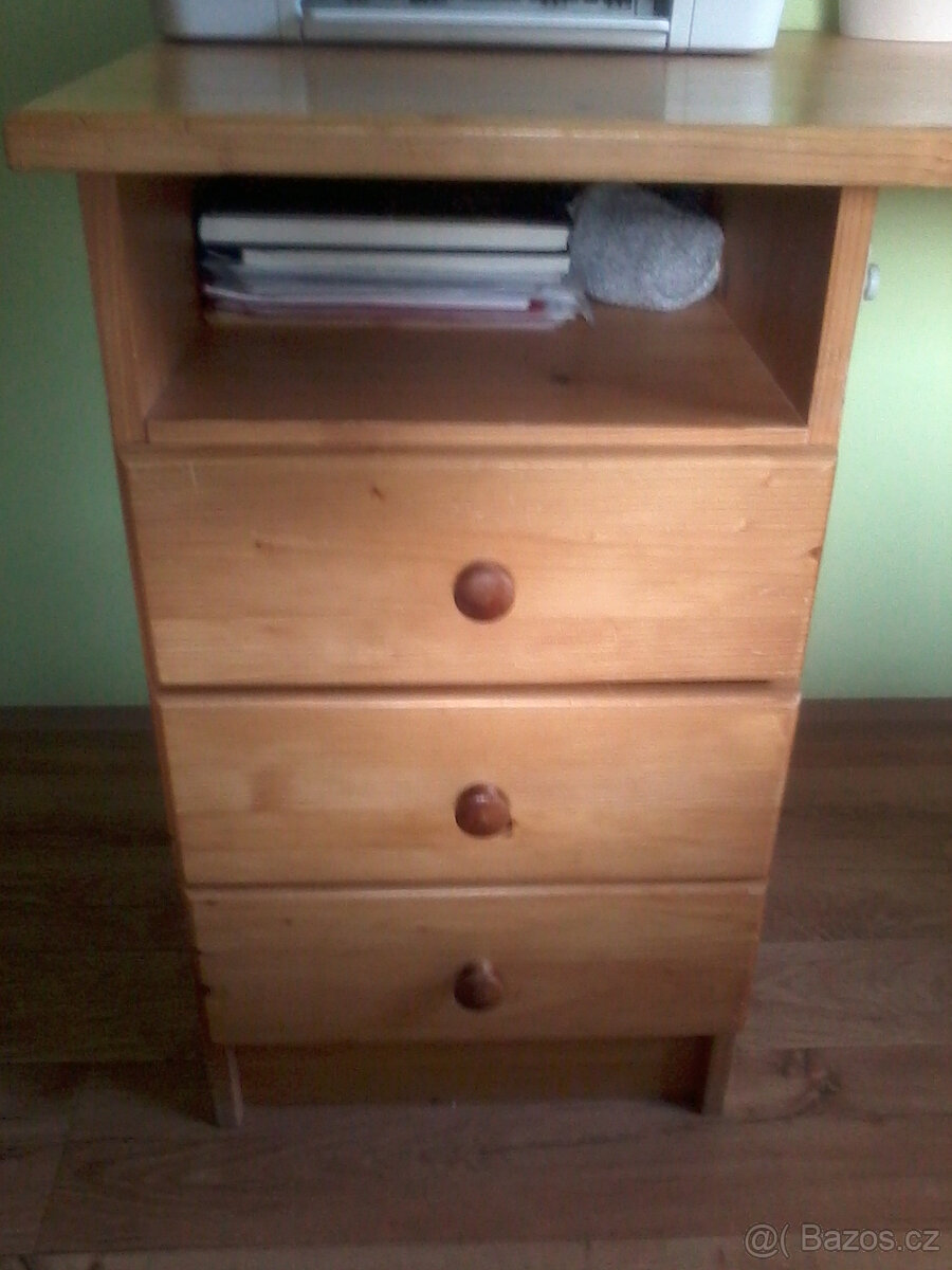 PSACÍ STŮL - BOROVICE - 3