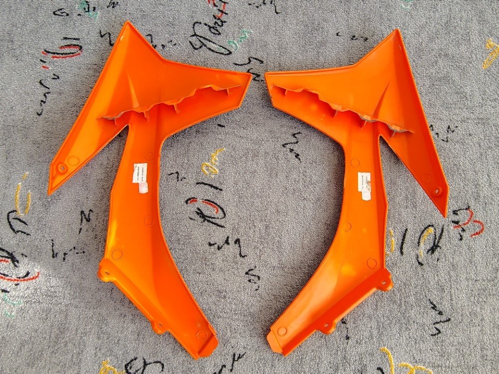 KTM plasty nádrže - 3