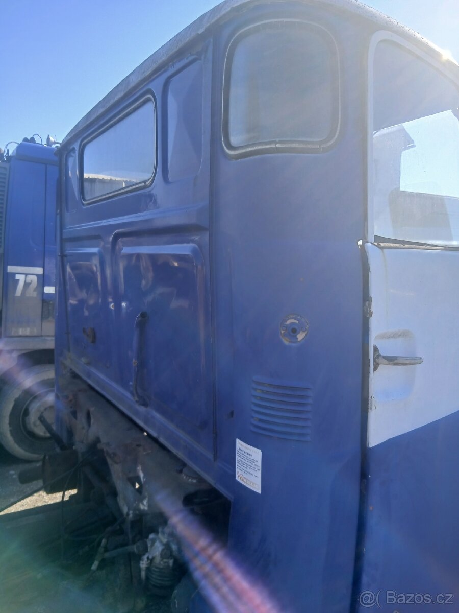 Kabina řidiče Tatra 148 - 3