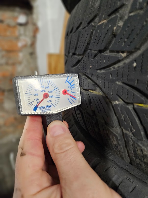 Pneu Nokian 185/65 R15 - 3