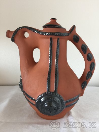 Keramická karafa a džbánečky na víno - 3