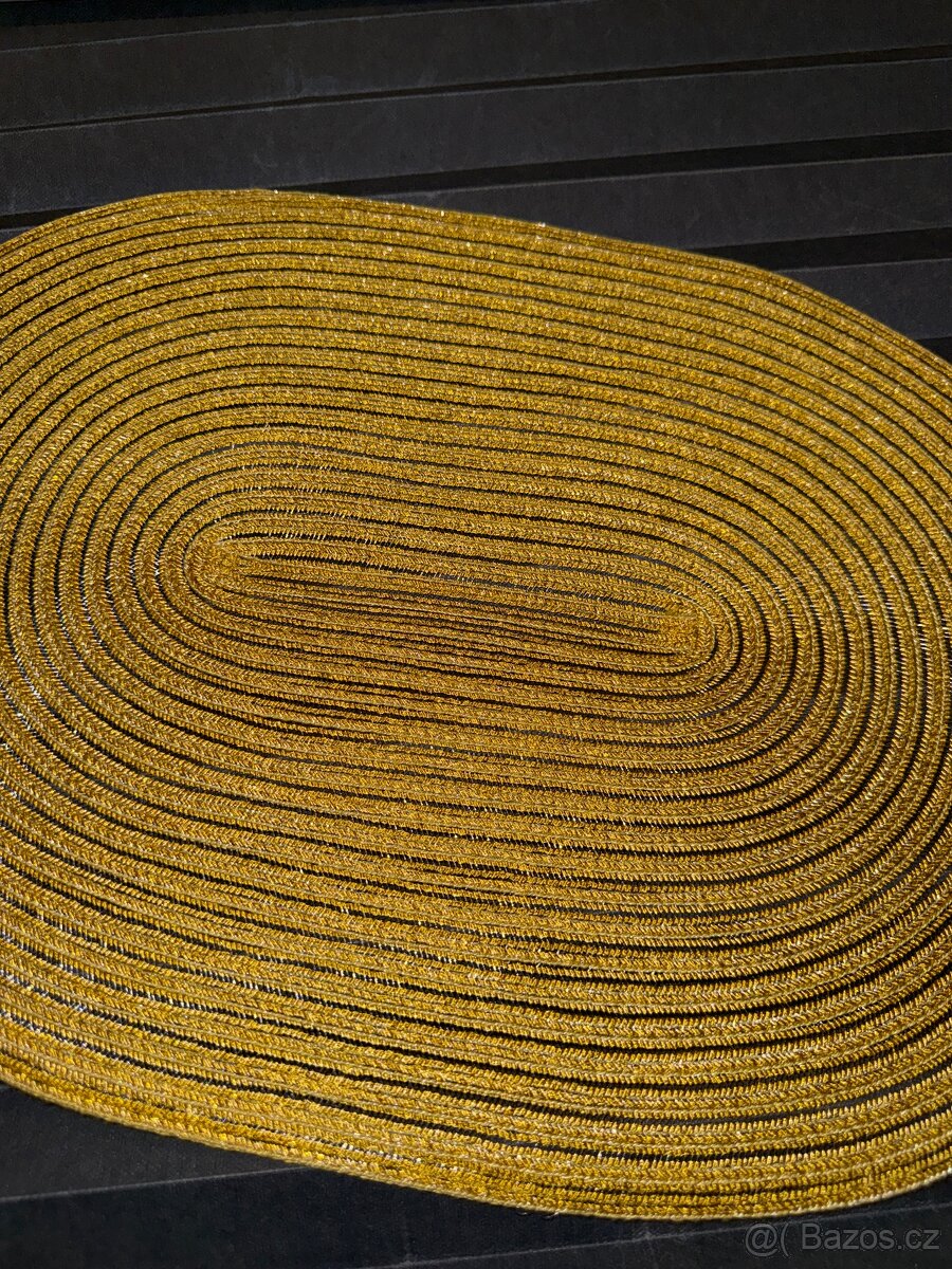 Zlate prostirani 4ks Tchibo - 3