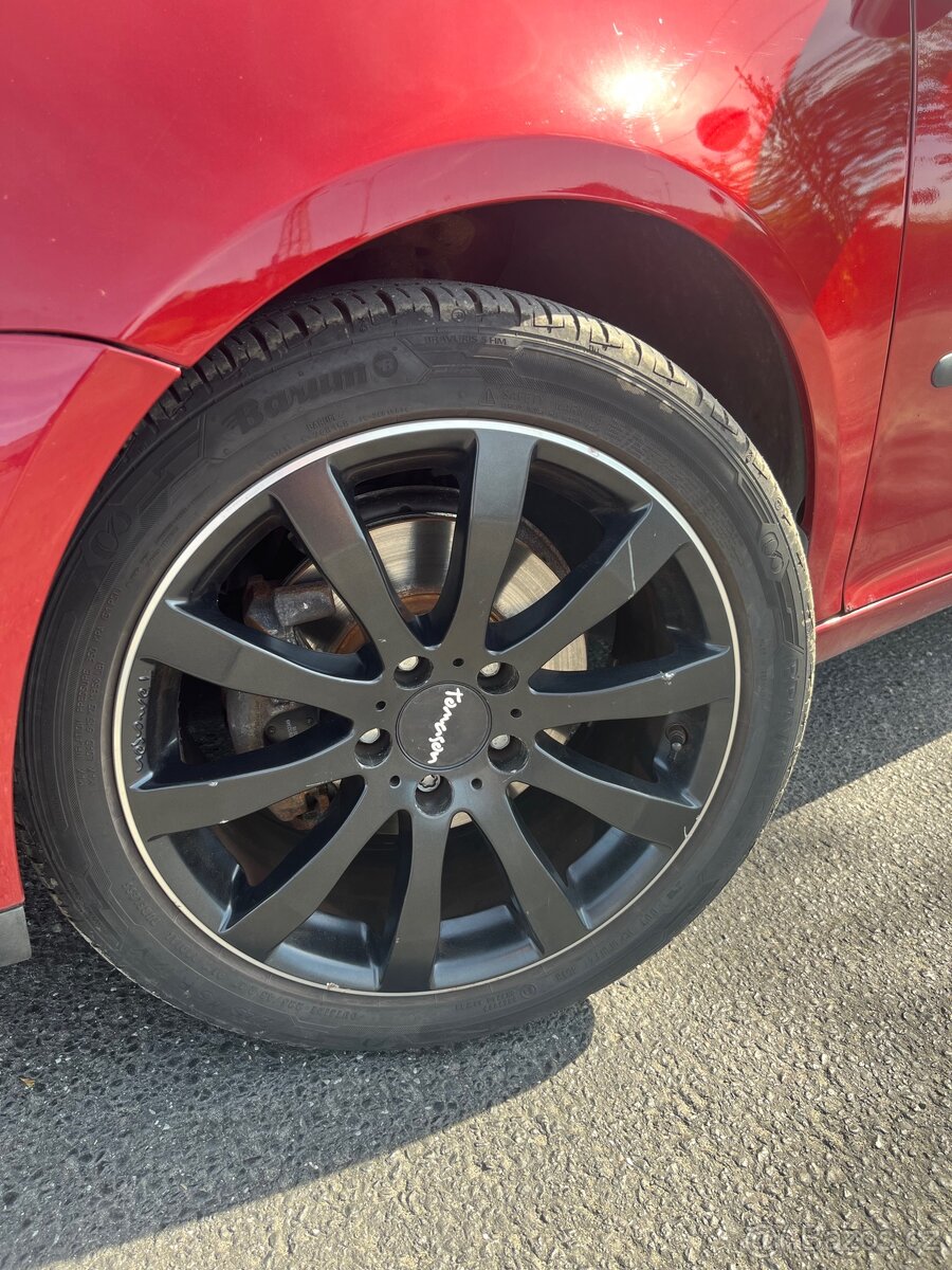 volkswagen golf V 1.6 fsi 85kw 2003 - 3