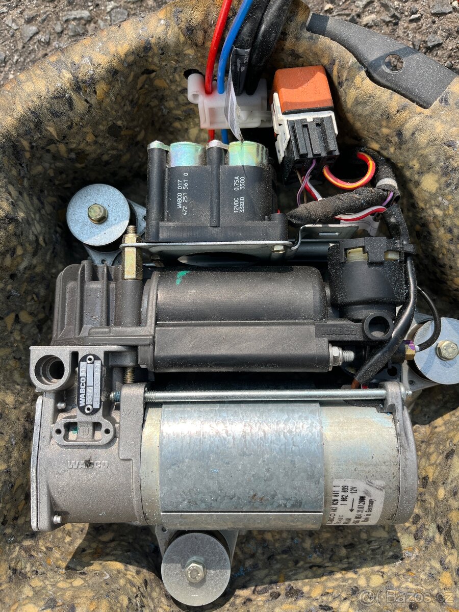 Kompresor na vzduchový podvozek BMW - 3