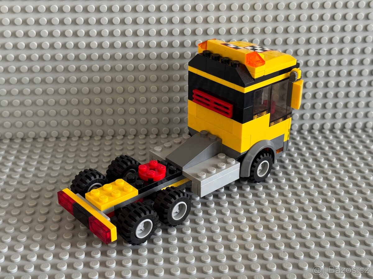 Kamion s přívěsem z LEGO City 4643 - 3
