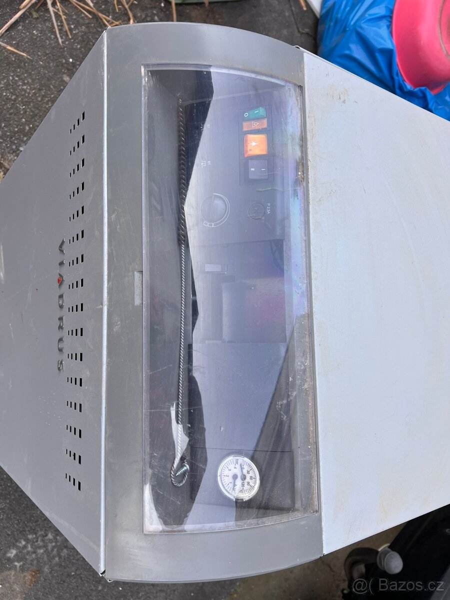 Prodám pynový kotel Viadrus - 3