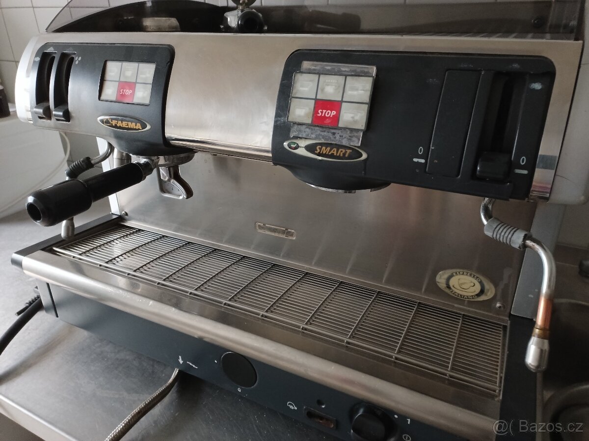 Kávovar profesionální 2 pákový - 3