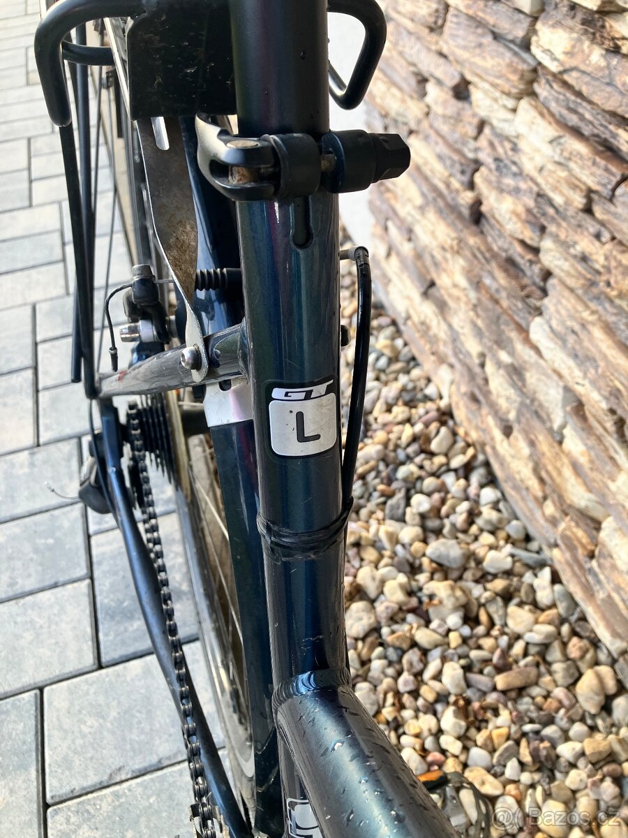 Dámské trekové kolo GT - 3