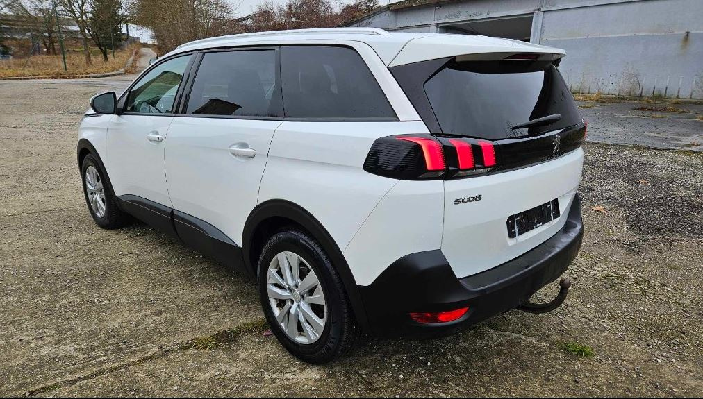 PureTech 5008 1.2 130 E6.2 Active - 3