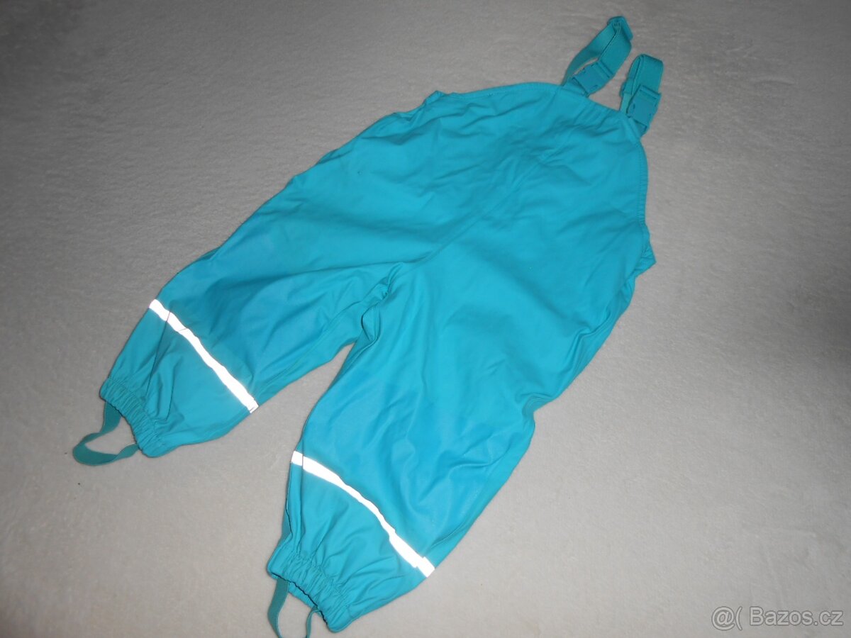 NEPROMOKAVÉ KALHOTY A BUNDY - 3