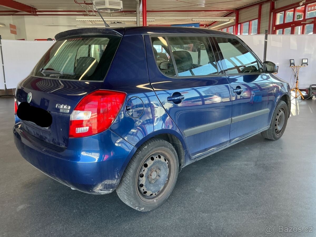 Škoda Fabia 1.4i 63Kw Ambition - 3